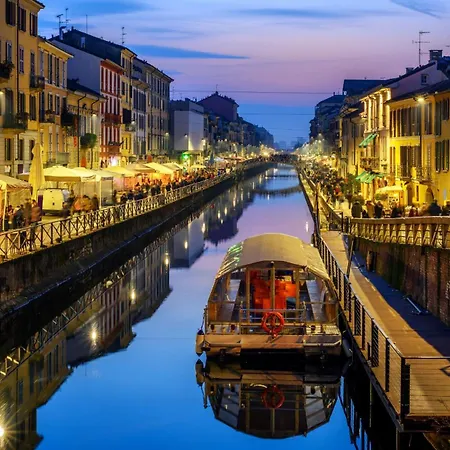 Duomo-navigli Charming And Modern With Fast Wifi Lägenhet Milano